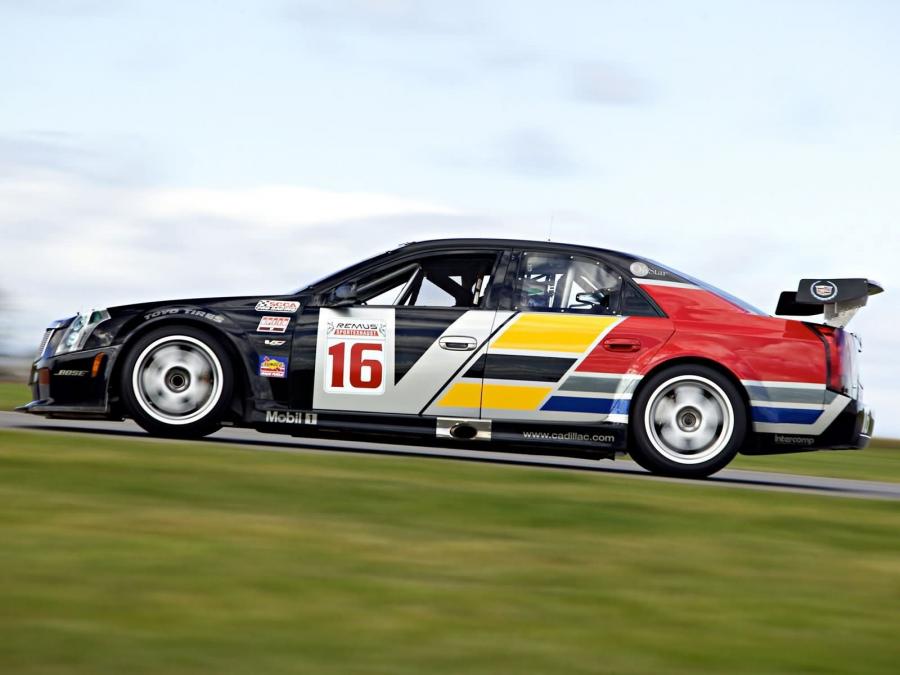  Cadillac CTS-V Race Car 2004 года  (фото 19 из 33)
